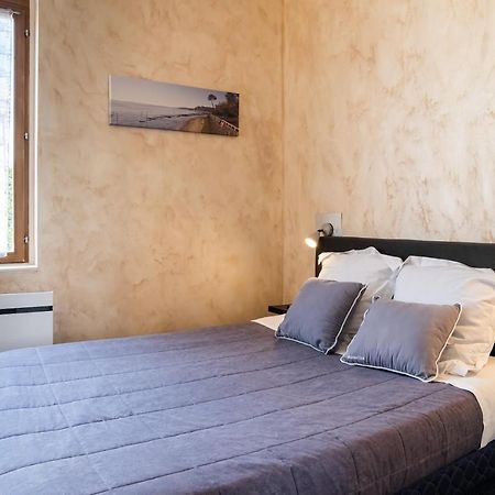Hotel De La Gare Latresne Ngoại thất bức ảnh