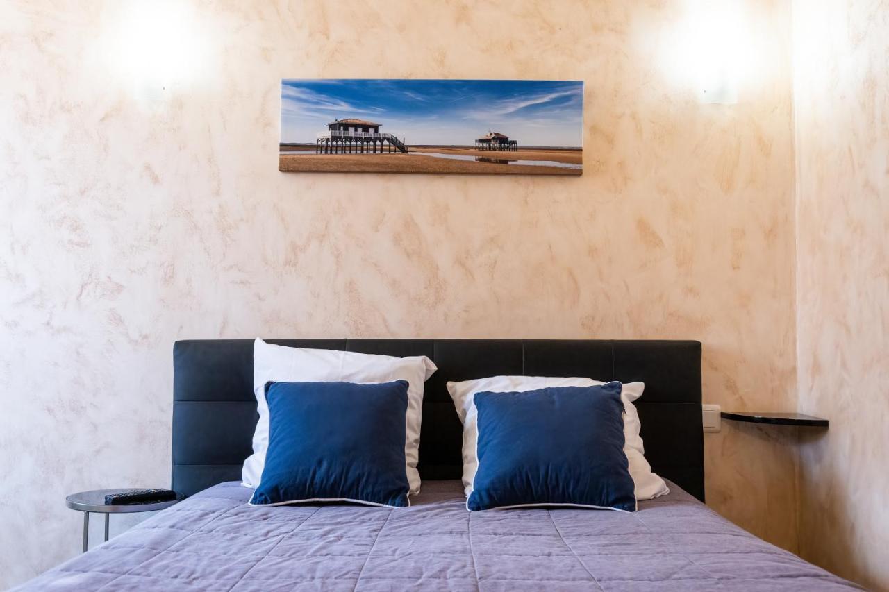 Hotel De La Gare Latresne Ngoại thất bức ảnh