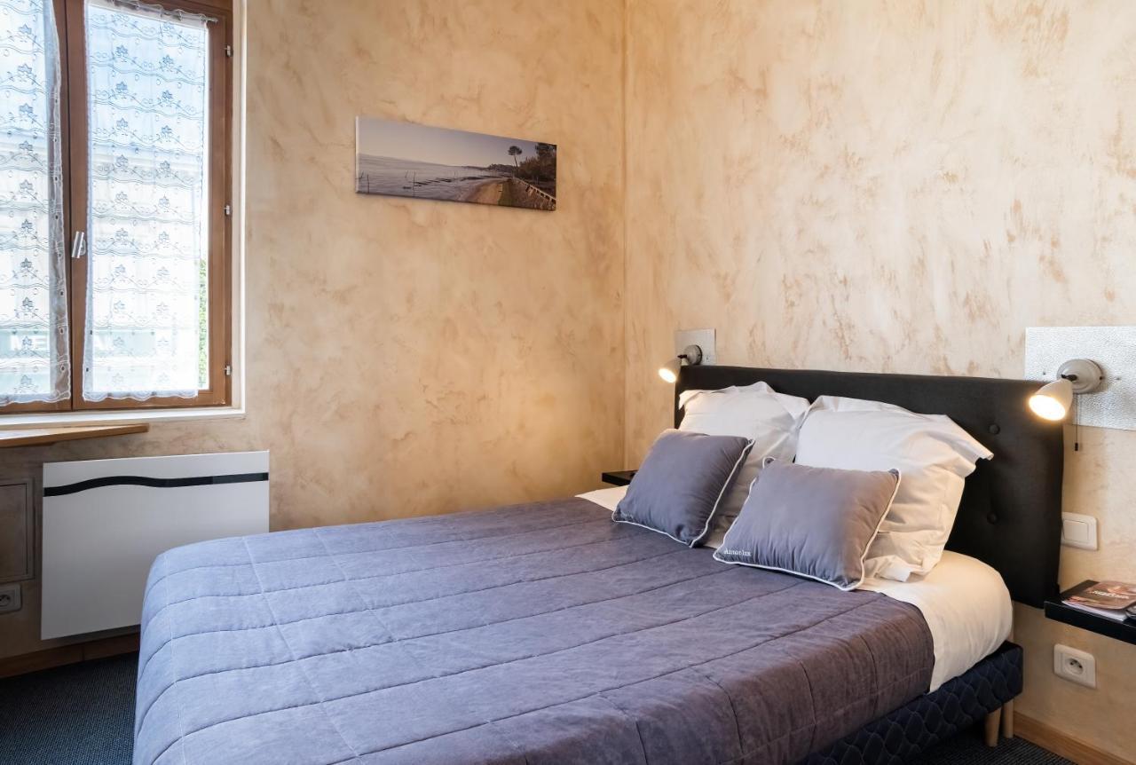 Hotel De La Gare Latresne Ngoại thất bức ảnh