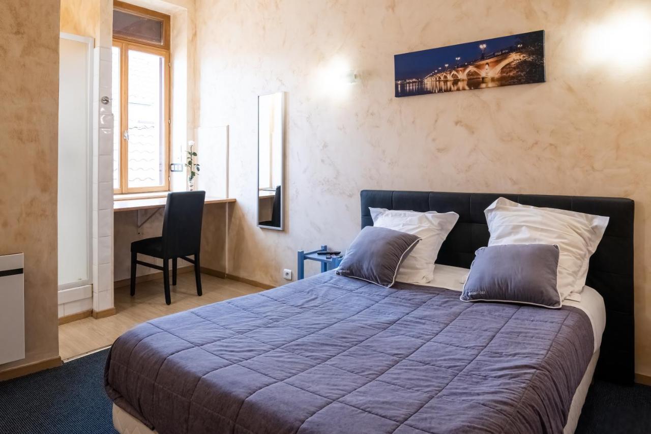 Hotel De La Gare Latresne Ngoại thất bức ảnh